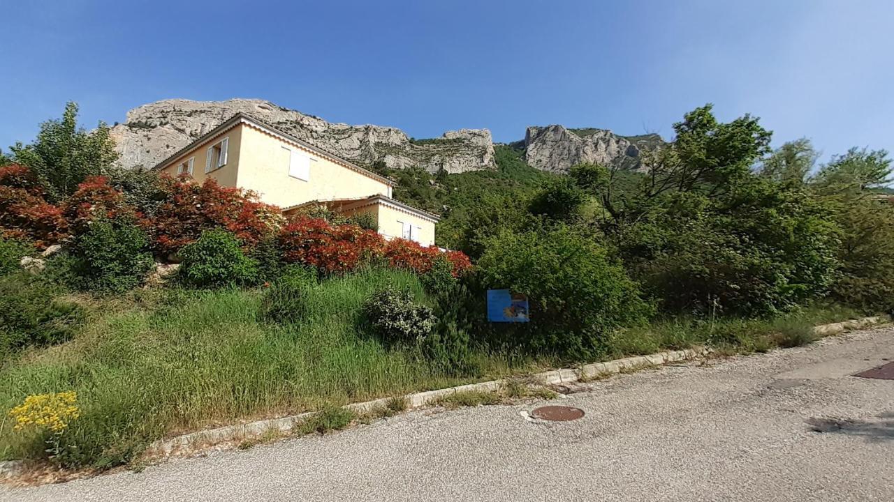 Les Terrasses du Paradis Orpierre Extérieur photo