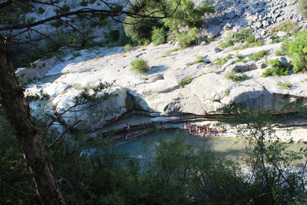 Les Terrasses du Paradis Orpierre Extérieur photo