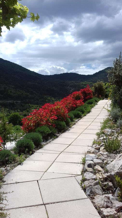 Les Terrasses du Paradis Orpierre Extérieur photo